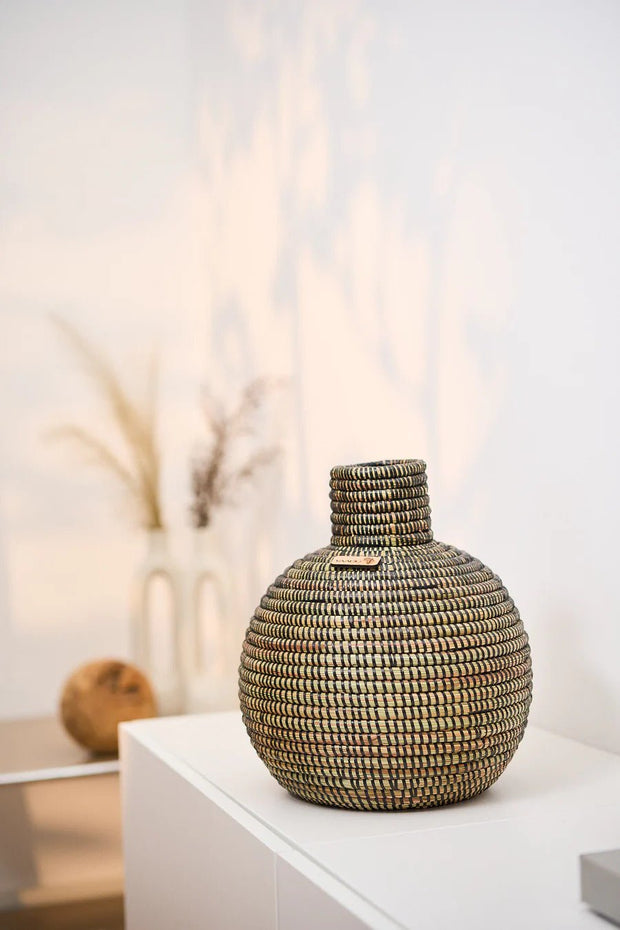 Amari - Handgeflochtene Vase